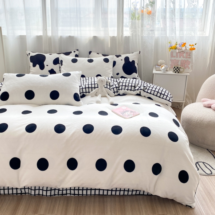91家纺网 家纺一手货源 找家纺 西引力 2022新加厚印花小清新牛奶绒四件套法莱绒单被套直播 黑糖波点