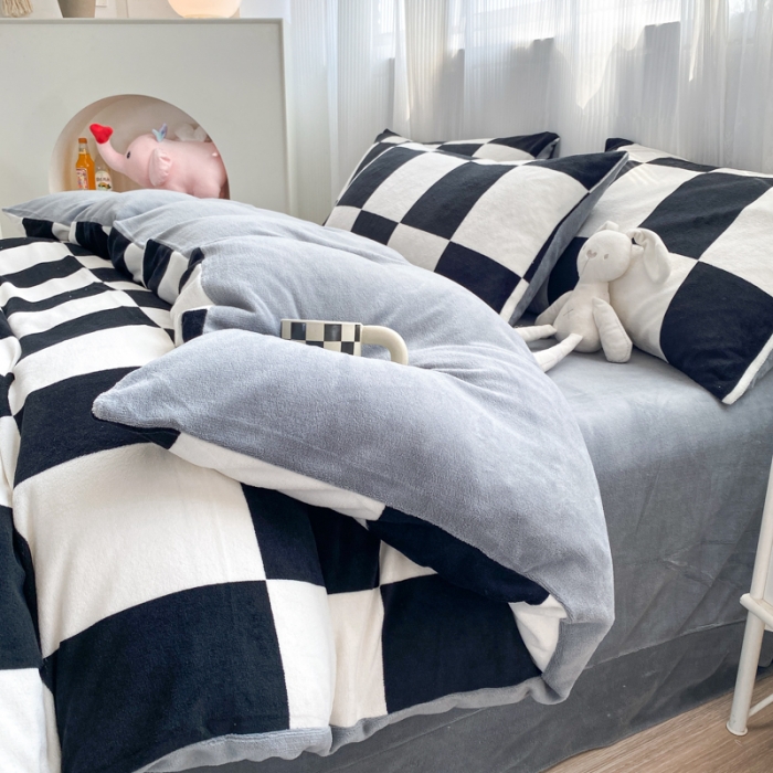 91家纺网 家纺一手货源 找家纺 西引力 2022新加厚印花小清新牛奶绒四件套法莱绒单被套直播 黑糖方砖