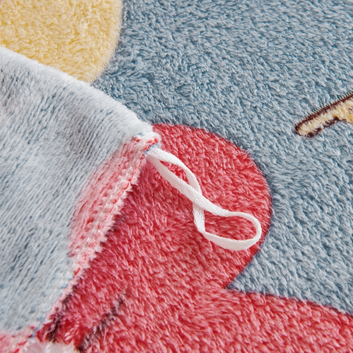 91家纺网 家纺一手货源 找家纺 被多多 2022新款雪花绒印花被套 蔓蔓花舞