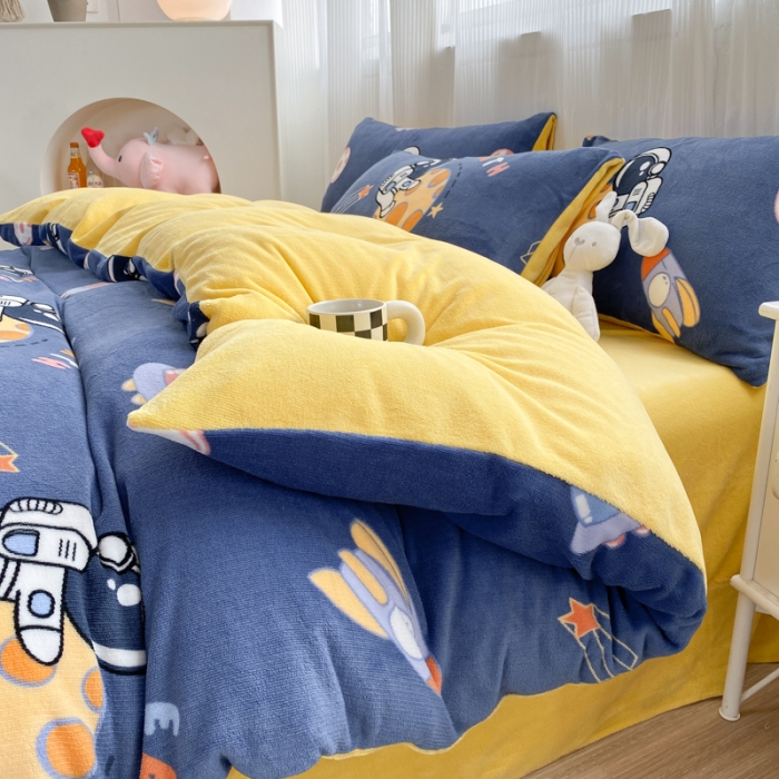 91家纺网 家纺一手货源 找家纺 西引力 2022新加厚印花小清新牛奶绒四件套法莱绒单被套直播 太空人