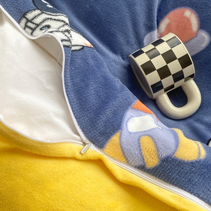 91家纺网 家纺一手货源 找家纺 西引力 2022新加厚印花小清新牛奶绒四件套法莱绒单被套直播 太空人