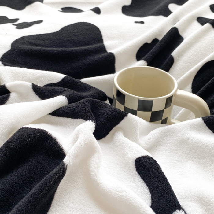 91家纺网 家纺一手货源 找家纺 西引力 2022新加厚印花小清新牛奶绒四件套法莱绒单被套直播 小奶块