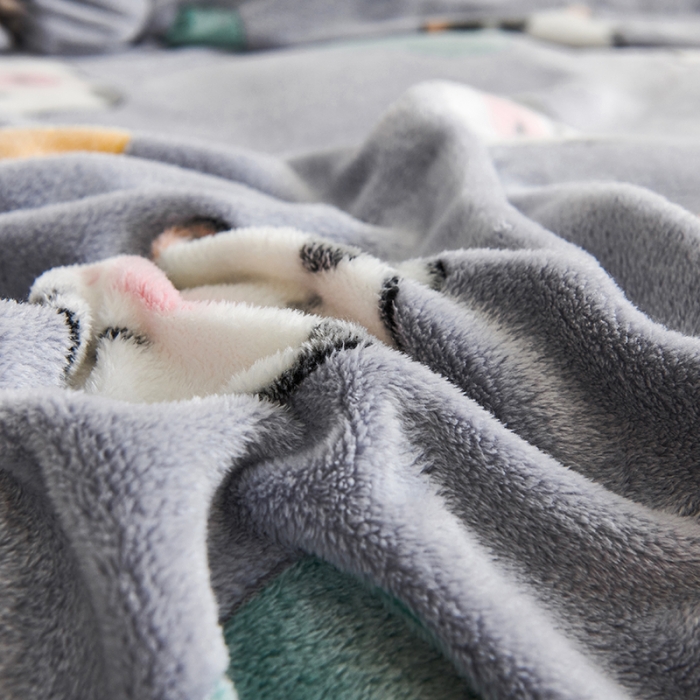 91家纺网 家纺一手货源 找家纺 被多多 2022新款雪花绒印花四件套 奶牛灰