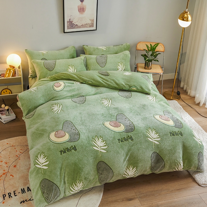 91家纺网 家纺一手货源 找家纺 被多多 2022新款雪花绒印花四件套 牛油果