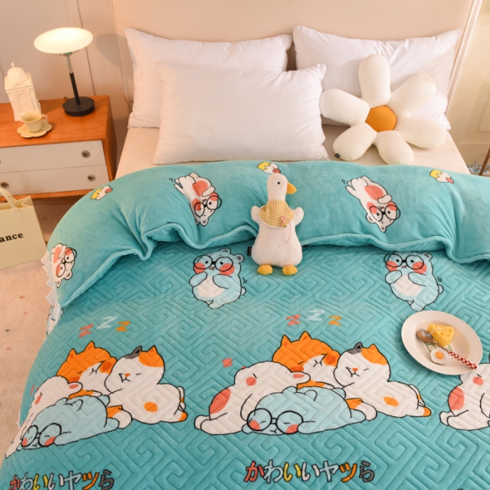 91家纺网 家纺一手货源 找家纺 2025新款牛奶绒印花夹棉花边 单品被套 乖乖熊