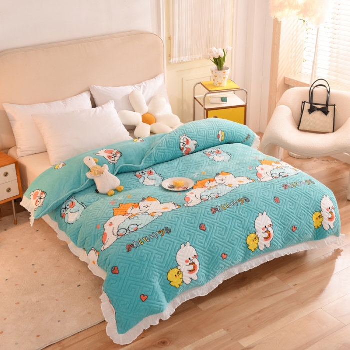 91家纺网 家纺一手货源 找家纺 2025新款牛奶绒印花夹棉花边 单品被套 乖乖熊