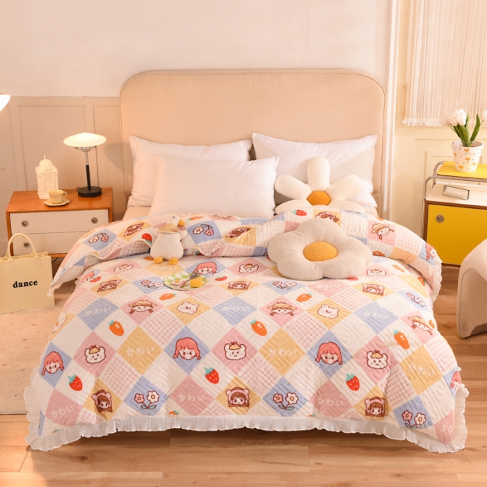 91家纺网 家纺一手货源 找家纺 2025新款牛奶绒印花夹棉花边 单品被套 诗雨恋人