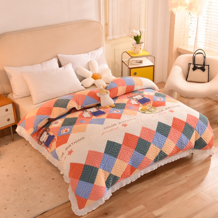 91家纺网 家纺一手货源 找家纺 2025新款牛奶绒印花夹棉花边 单品被套 校园女孩