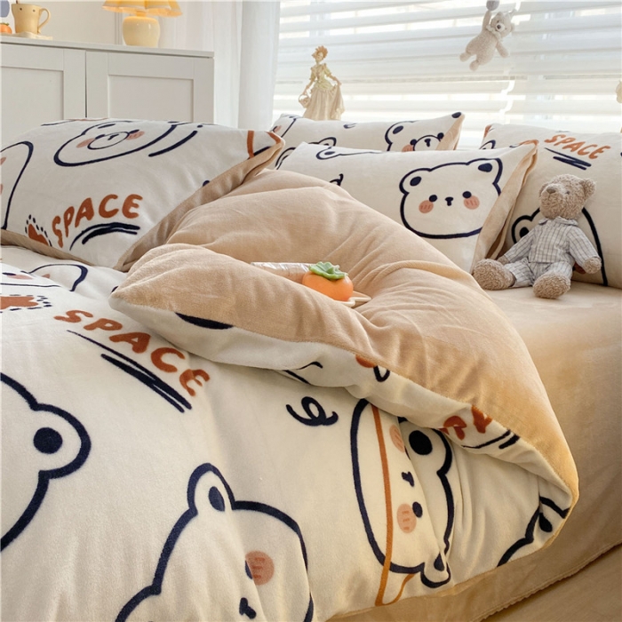 91家纺网 家纺一手货源 找家纺 古吉梦 2022年新款牛奶绒印花四件套 白熊