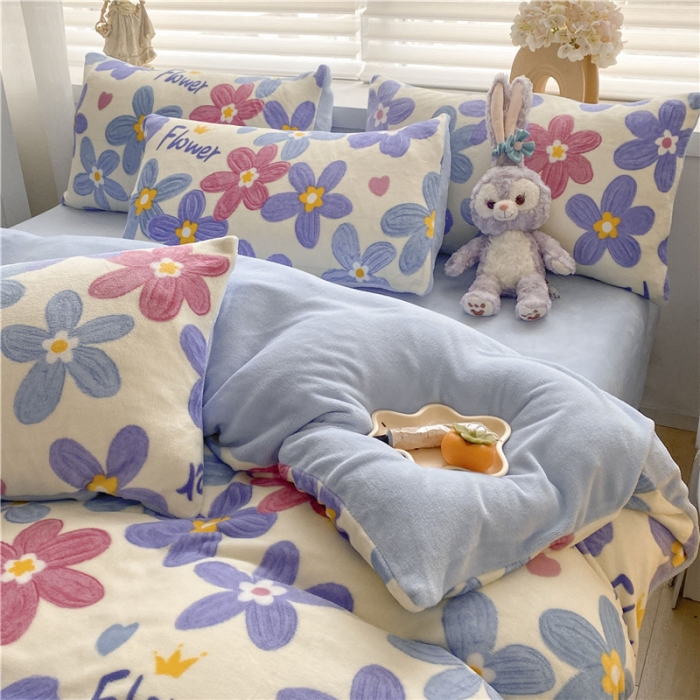 91家纺网 家纺一手货源 找家纺 古吉梦 2022年新款牛奶绒印花四件套 花颜