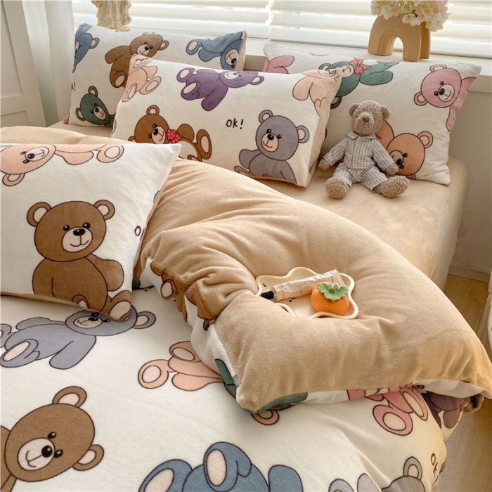 91家纺网 家纺一手货源 找家纺 古吉梦 2022年新款牛奶绒印花四件套 可可熊