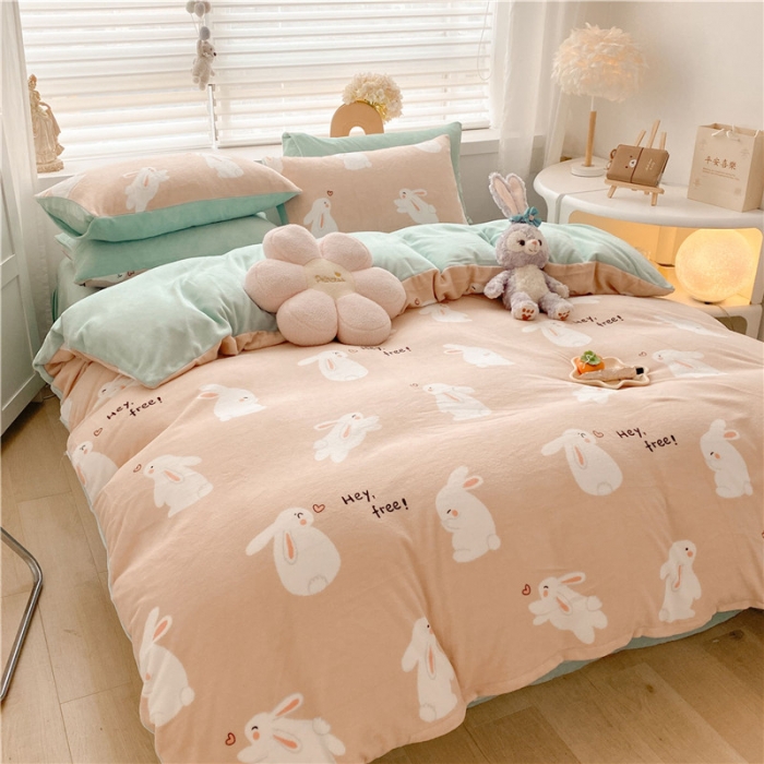 91家纺网 家纺一手货源 找家纺 古吉梦 2022年新款牛奶绒印花四件套 咪兔