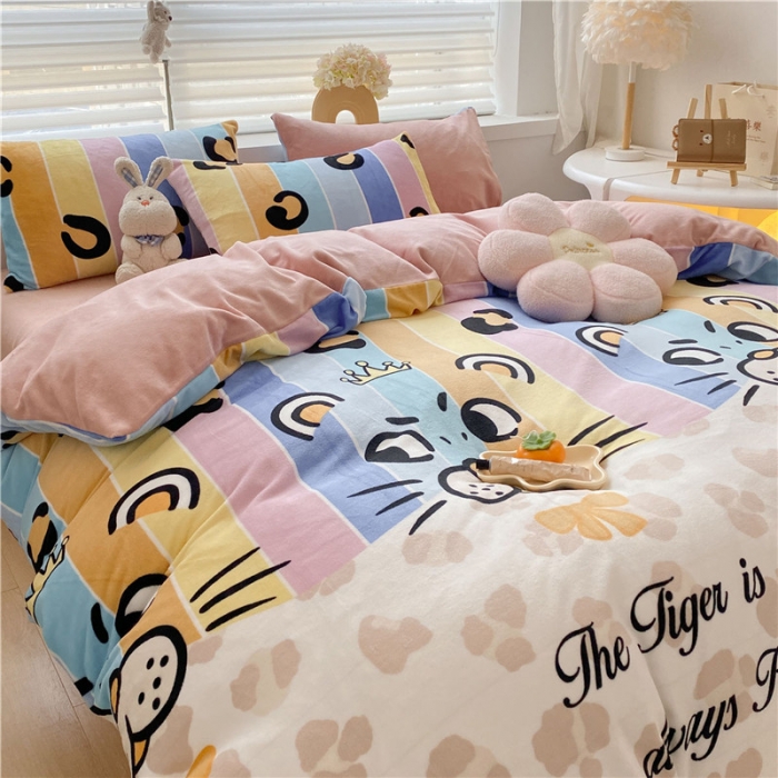 91家纺网 家纺一手货源 找家纺 古吉梦 2022年新款牛奶绒印花四件套 森林之王