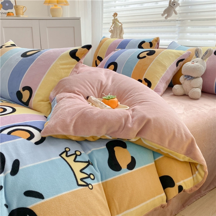 91家纺网 家纺一手货源 找家纺 古吉梦 2022年新款牛奶绒印花四件套 森林之王