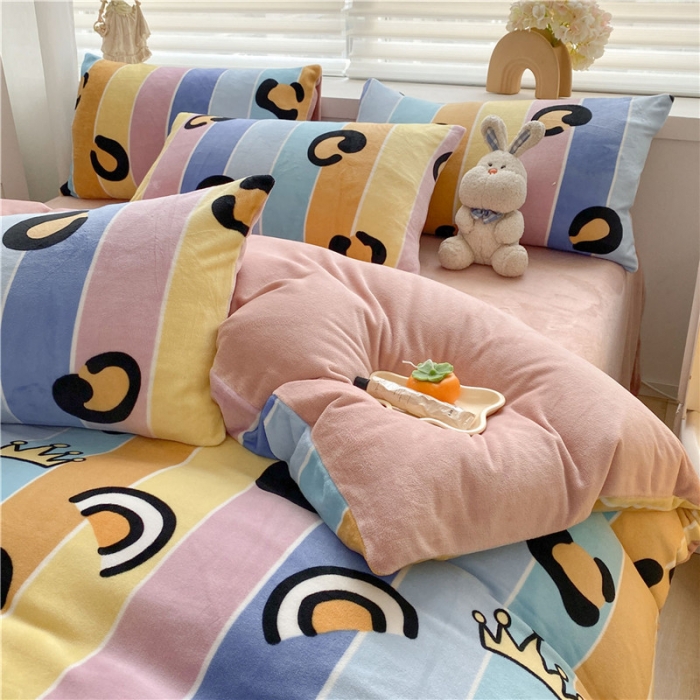 91家纺网 家纺一手货源 找家纺 古吉梦 2022年新款牛奶绒印花四件套 森林之王