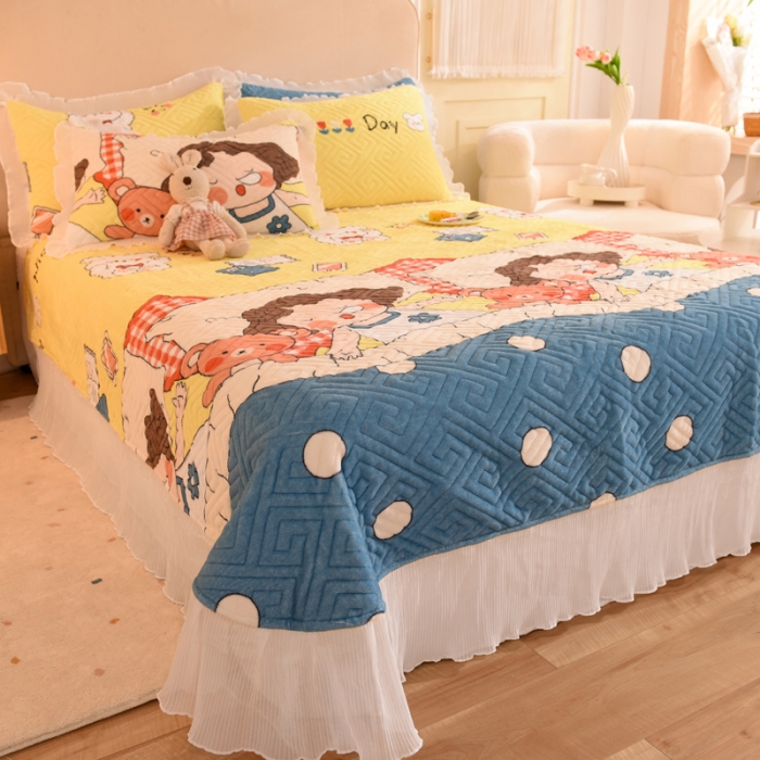 91家纺网 家纺一手货源 找家纺 2025新款牛奶绒印花夹棉花边 单品床盖 泡泡公主