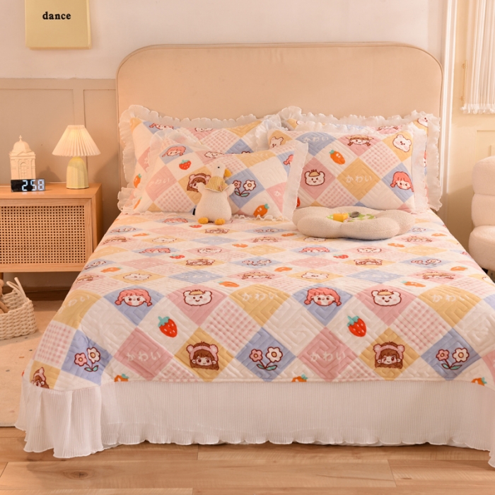 91家纺网 家纺一手货源 找家纺 2025新款牛奶绒印花夹棉花边 单品床盖 诗雨恋人