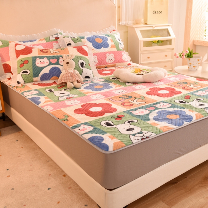 91家纺网 家纺一手货源 找家纺 甜之梦  2025新款牛奶绒印花夹棉花边系列单品床笠 萌宠跳跳