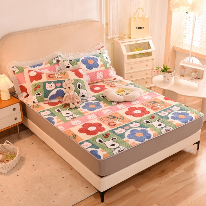 91家纺网 家纺一手货源 找家纺 甜之梦  2025新款牛奶绒印花夹棉花边系列单品床笠 萌宠跳跳