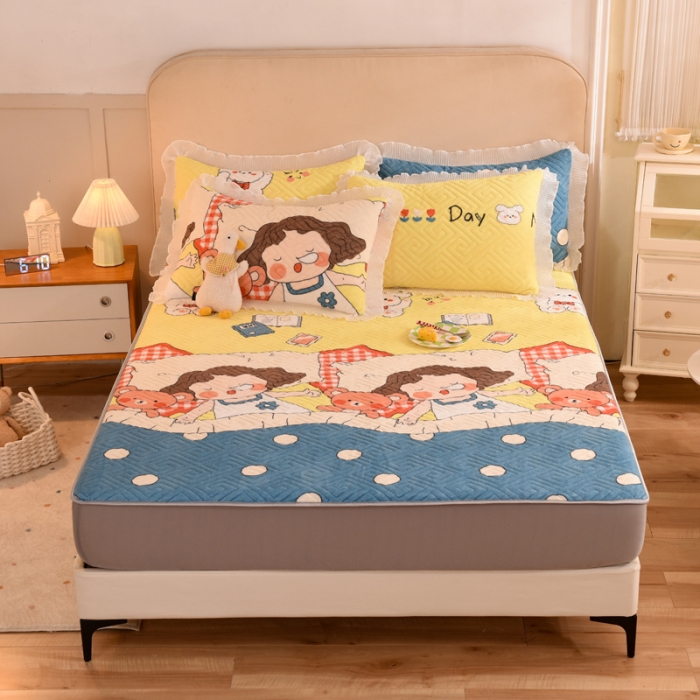 91家纺网 家纺一手货源 找家纺 甜之梦  2025新款牛奶绒印花夹棉花边系列单品床笠 泡泡公主