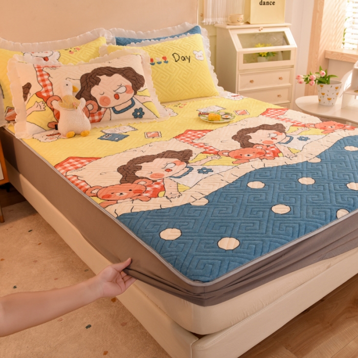 91家纺网 家纺一手货源 找家纺 甜之梦  2025新款牛奶绒印花夹棉花边系列单品床笠 泡泡公主