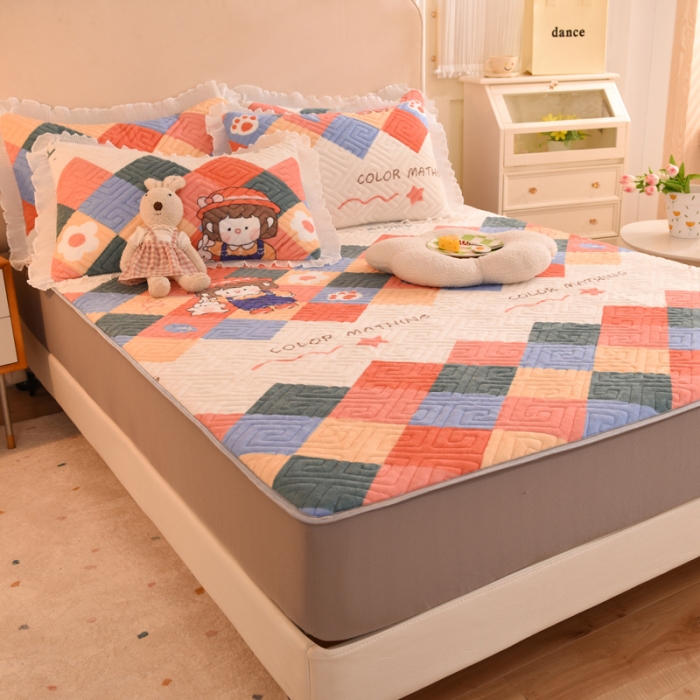 91家纺网 家纺一手货源 找家纺 甜之梦  2025新款牛奶绒印花夹棉花边系列单品床笠 校园女孩