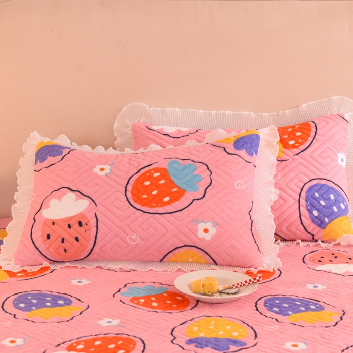 91家纺网 家纺一手货源 找家纺 （总）甜之梦 2025新款牛奶绒印花夹棉花边系列单品枕套