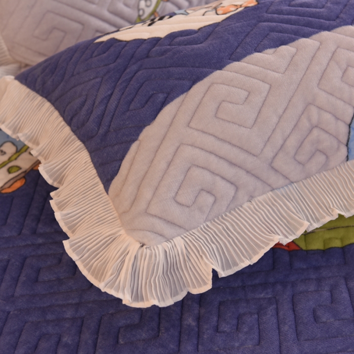 91家纺网 家纺一手货源 找家纺 甜之梦 2025新款牛奶绒印花夹棉花边系列单品枕套 喵星球