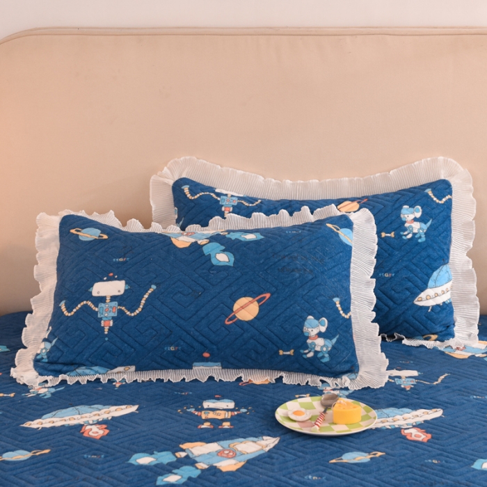 91家纺网 家纺一手货源 找家纺 甜之梦 2025新款牛奶绒印花夹棉花边系列单品枕套 太空机器人北卡蓝