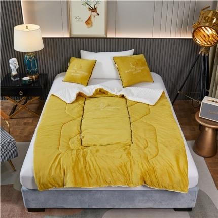 91家纺网 家纺一手货源 找家纺 （总）翰轩家居 2022新款水晶绒绣花抱枕被系列-祥禄