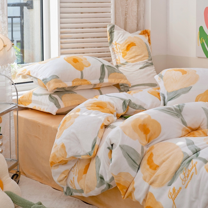 91家纺网 家纺一手货源 找家纺 沐棉 2022新款抗静电高克重加厚小清新印花牛奶绒四件套 花趣