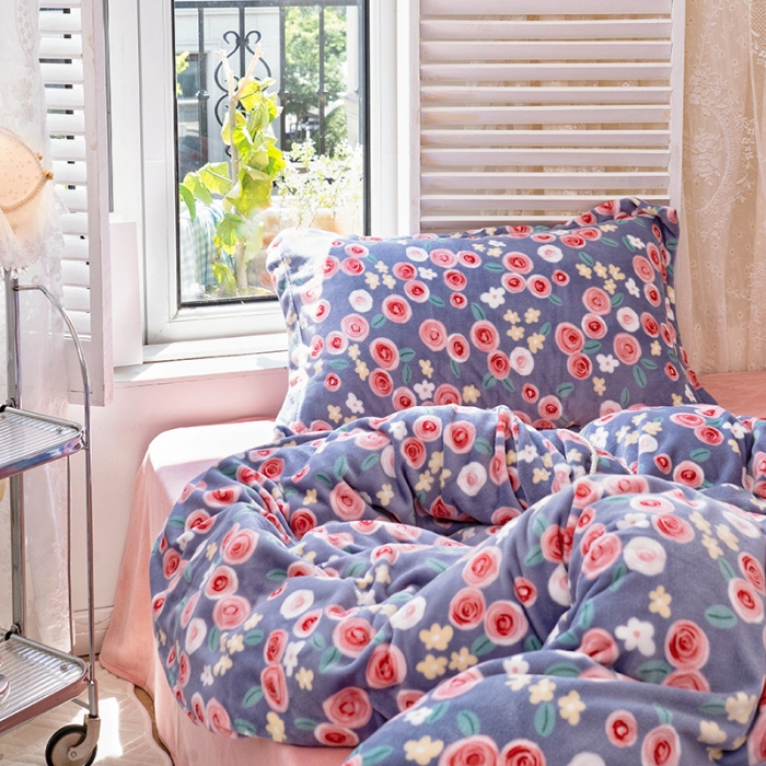 91家纺网 家纺一手货源 找家纺 沐棉 2022新款抗静电高克重加厚小清新印花牛奶绒四件套 小玫瑰