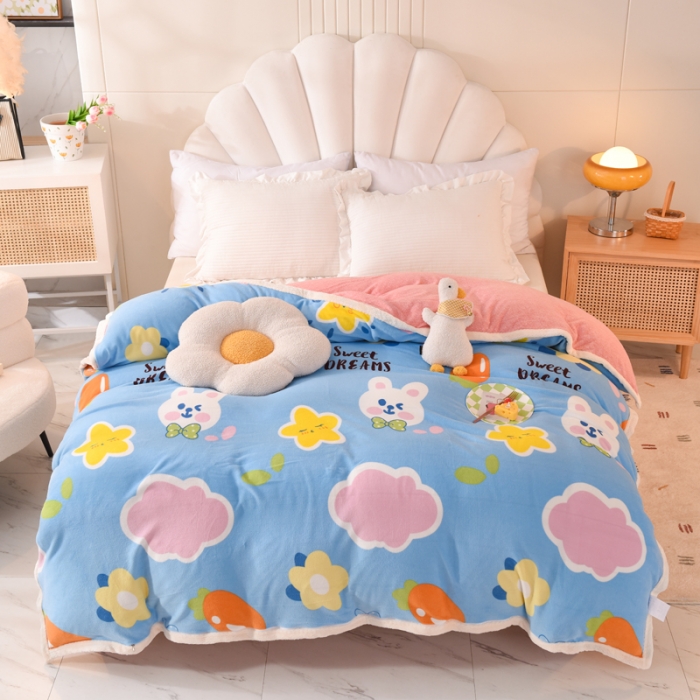 91家纺网 家纺一手货源 找家纺 甜之梦 2025新款多功能泥点绒印花加厚被套毛毯 爱心萌兔