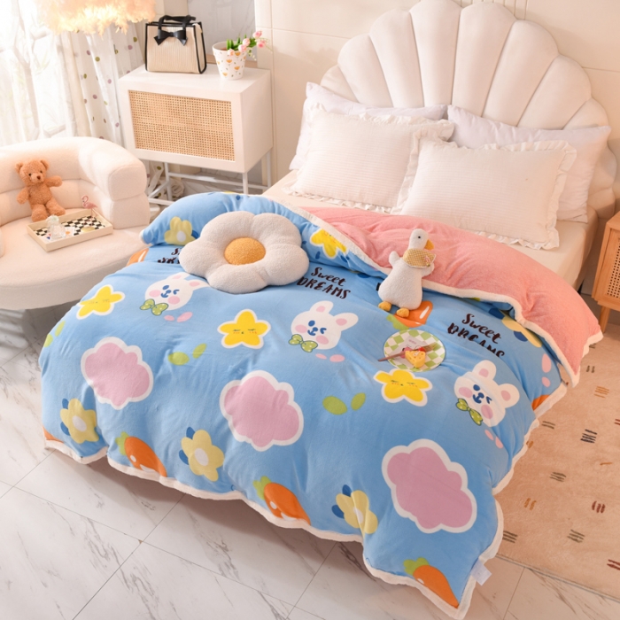 91家纺网 家纺一手货源 找家纺 甜之梦 2025新款多功能泥点绒印花加厚被套毛毯 爱心萌兔