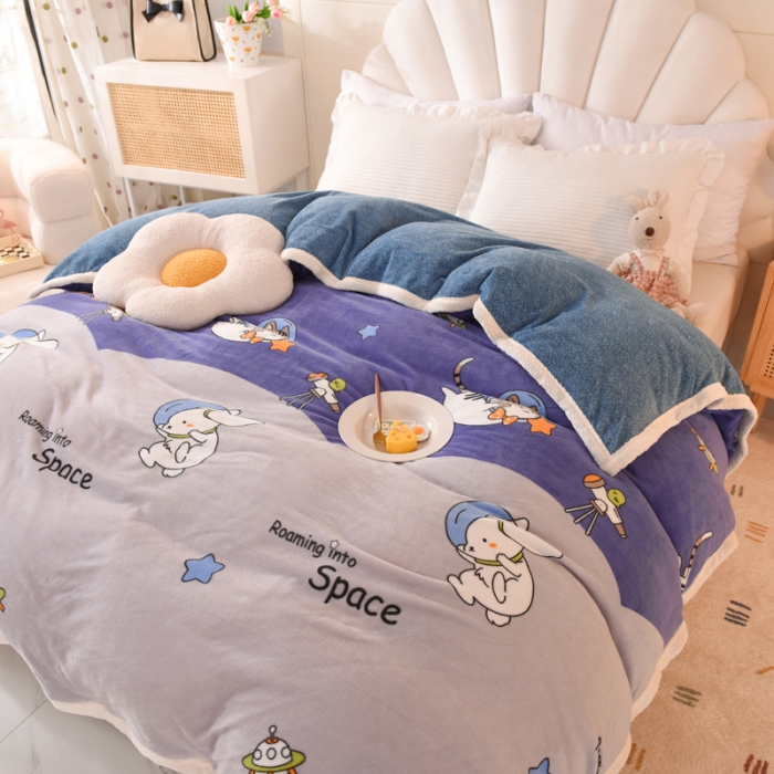 91家纺网 家纺一手货源 找家纺 甜之梦 2025新款多功能泥点绒印花加厚被套毛毯 喵星球