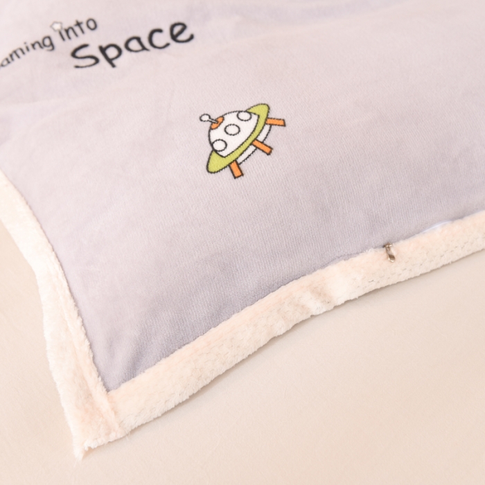 91家纺网 家纺一手货源 找家纺 甜之梦 2025新款多功能泥点绒印花加厚被套毛毯 喵星球