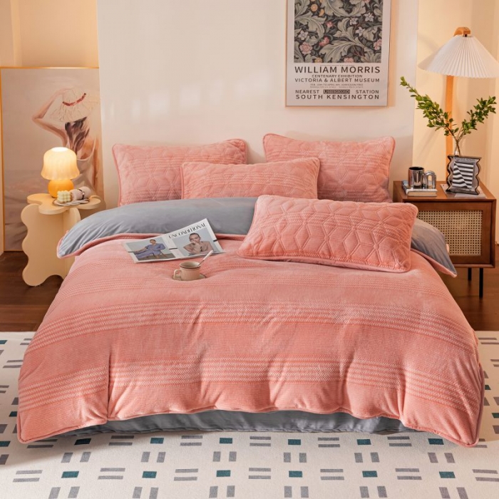 91家纺网 家纺一手货源 找家纺 凡客 2022新款牛奶绒雕花绒夹棉床笠四件套 粉玉