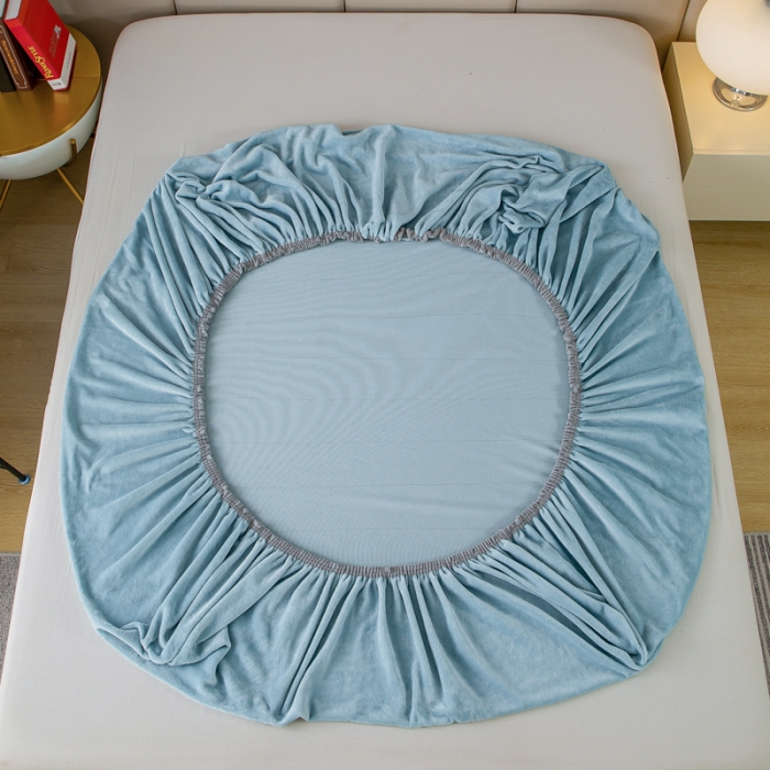 91家纺网 家纺一手货源 找家纺 羋多 2023新款素色牛奶绒床笠 湖水绿