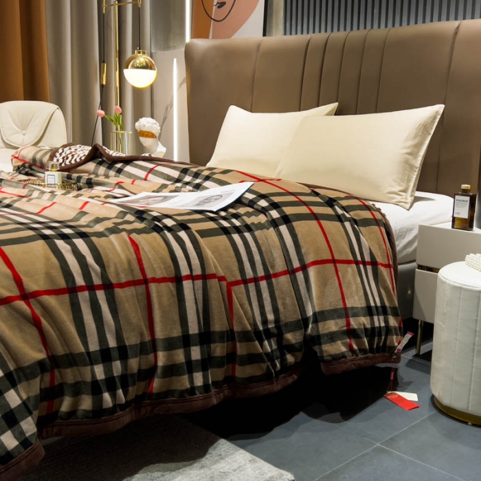 91家纺网 家纺一手货源 找家纺 羋多 2023新款A版牛奶绒+B版阳离子提花双层复合毯 经典格