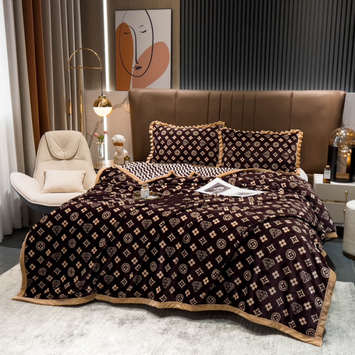 91家纺网 家纺一手货源 找家纺 羋多 2023新款A版牛奶绒+B版阳离子提花双层复合毯 潮流风尚