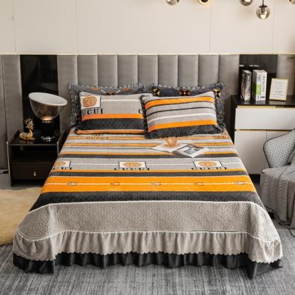 91家纺网 家纺一手货源 找家纺 （总）羋多 2023新款轻奢牛奶绒印花夹棉床裙三件套