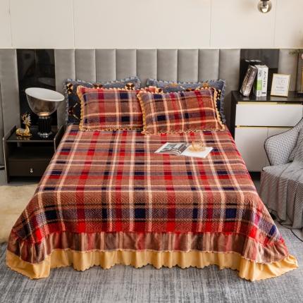 91家纺网 家纺一手货源 找家纺 羋多 2023新款轻奢牛奶绒印花夹棉床裙三件套 红棕格子