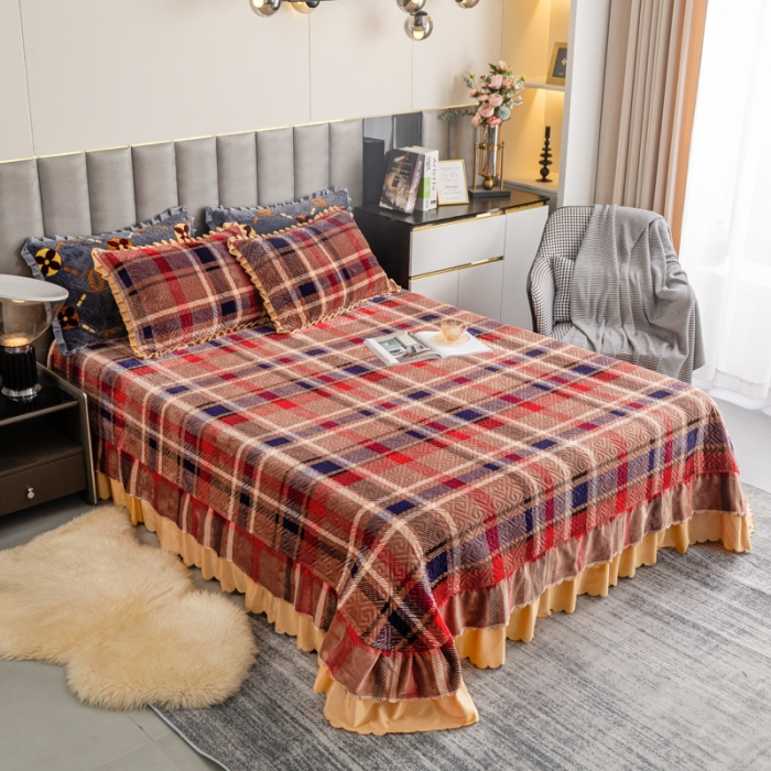 91家纺网 家纺一手货源 找家纺 羋多 2023新款轻奢牛奶绒印花夹棉床裙三件套 红棕格子