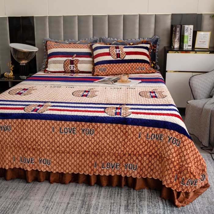 91家纺网 家纺一手货源 找家纺 羋多 2023新款轻奢牛奶绒印花夹棉床裙三件套 大牌范