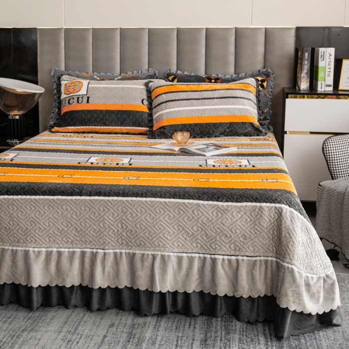 91家纺网 家纺一手货源 找家纺 羋多 2023新款轻奢牛奶绒印花夹棉床裙三件套 潮流元素