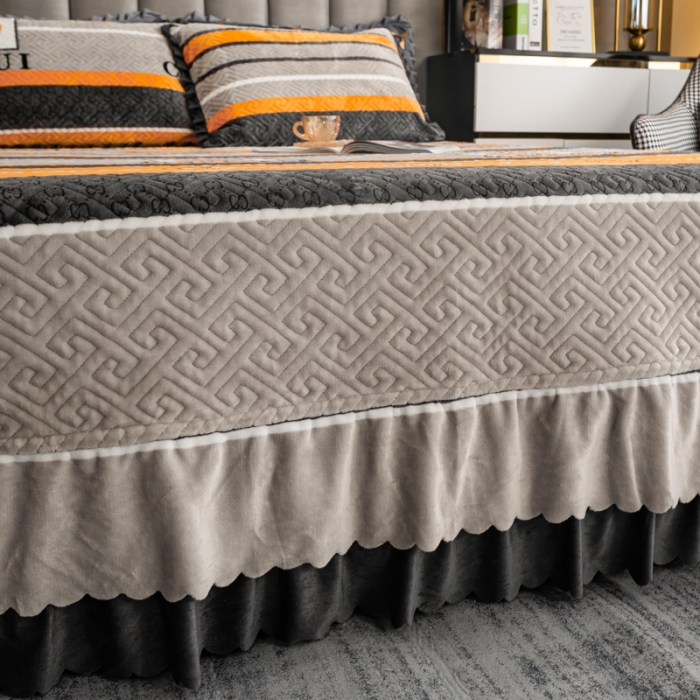 91家纺网 家纺一手货源 找家纺 羋多 2023新款轻奢牛奶绒印花夹棉床裙三件套 潮流元素