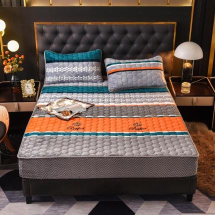 91家纺网 家纺一手货源 找家纺 （总）情煊 2022新款牛奶绒印花单品花边款夹棉床笠印花单品