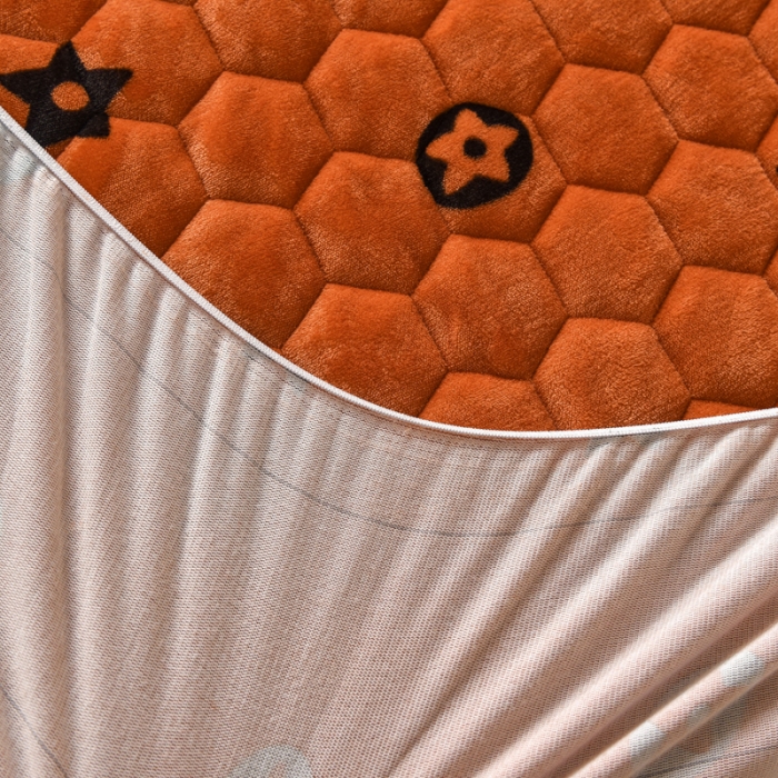 91家纺网 家纺一手货源 找家纺 情煊 2022新款牛奶绒印花单品夹棉床笠 大牌风范