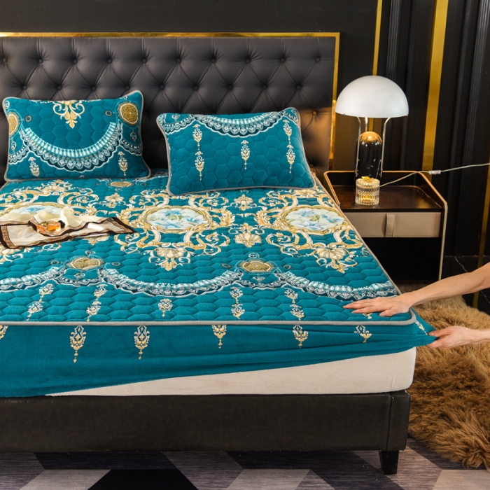 91家纺网 家纺一手货源 找家纺 情煊 2022新款牛奶绒印花单品夹棉床笠 欧式风情