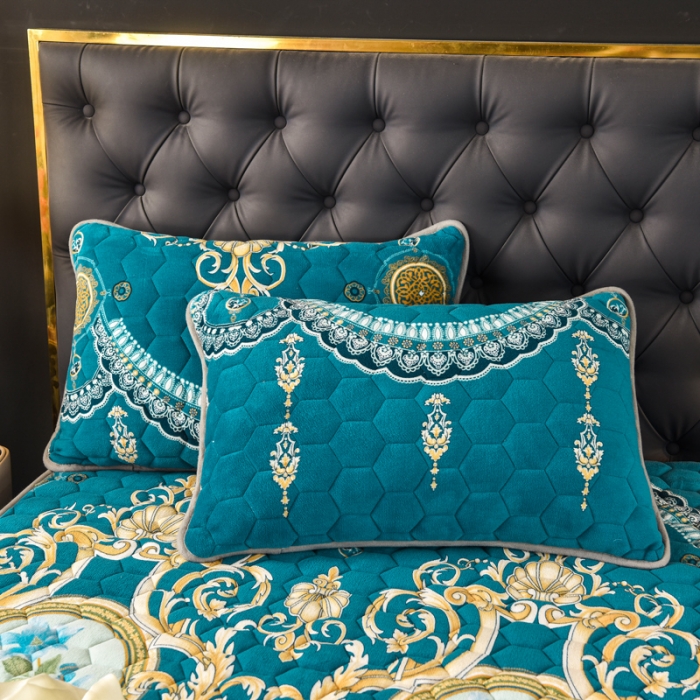 91家纺网 家纺一手货源 找家纺 情煊 2022新款牛奶绒印花单品夹棉床笠 欧式风情